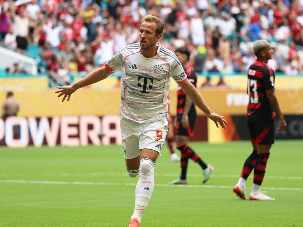 雷竞技电竞赛事包含今夜门兴格拉德巴赫备战意甲，造点机会细节曝光，质疑声仍在，轮换策略成焦点的词条