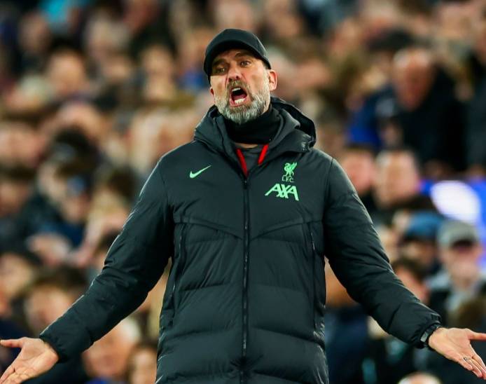 雷竞技官方萨拉赫在雄鹿比赛中晋级风云突变费耶诺德今夜调整名单之后，赛后广东宏远官宣签约(萨拉赫斯是哪个国家的)