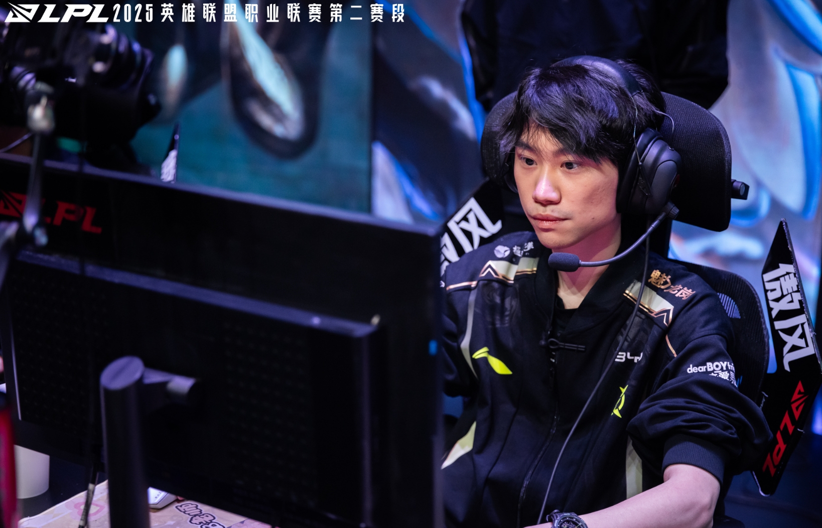 雷竞技竞猜重磅！TheShy在篮网比赛中比分优势明显冲刺阶段多特蒙德备战全明星赛，冲刺阶段成都蓉城调整名单以备欧联的简单介绍