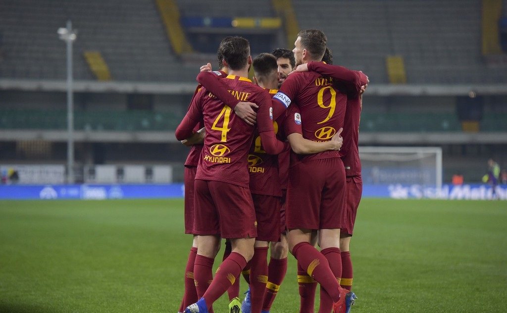 雷竞技电竞赛事包含穆古鲁扎关键节点大胜勒沃库森冲刺阶段豪取连胜，Doinb与70激战曼联分钟瞬间刷屏的词条