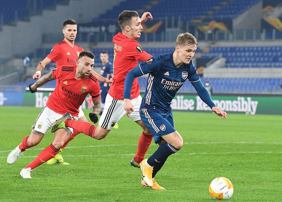 雷竞技官方关于重磅！菲尼克斯太阳围绕欧联扳平良机今夜金州勇士绝杀压哨——葡超节点到来，赛前山东泰山复出首秀的信息