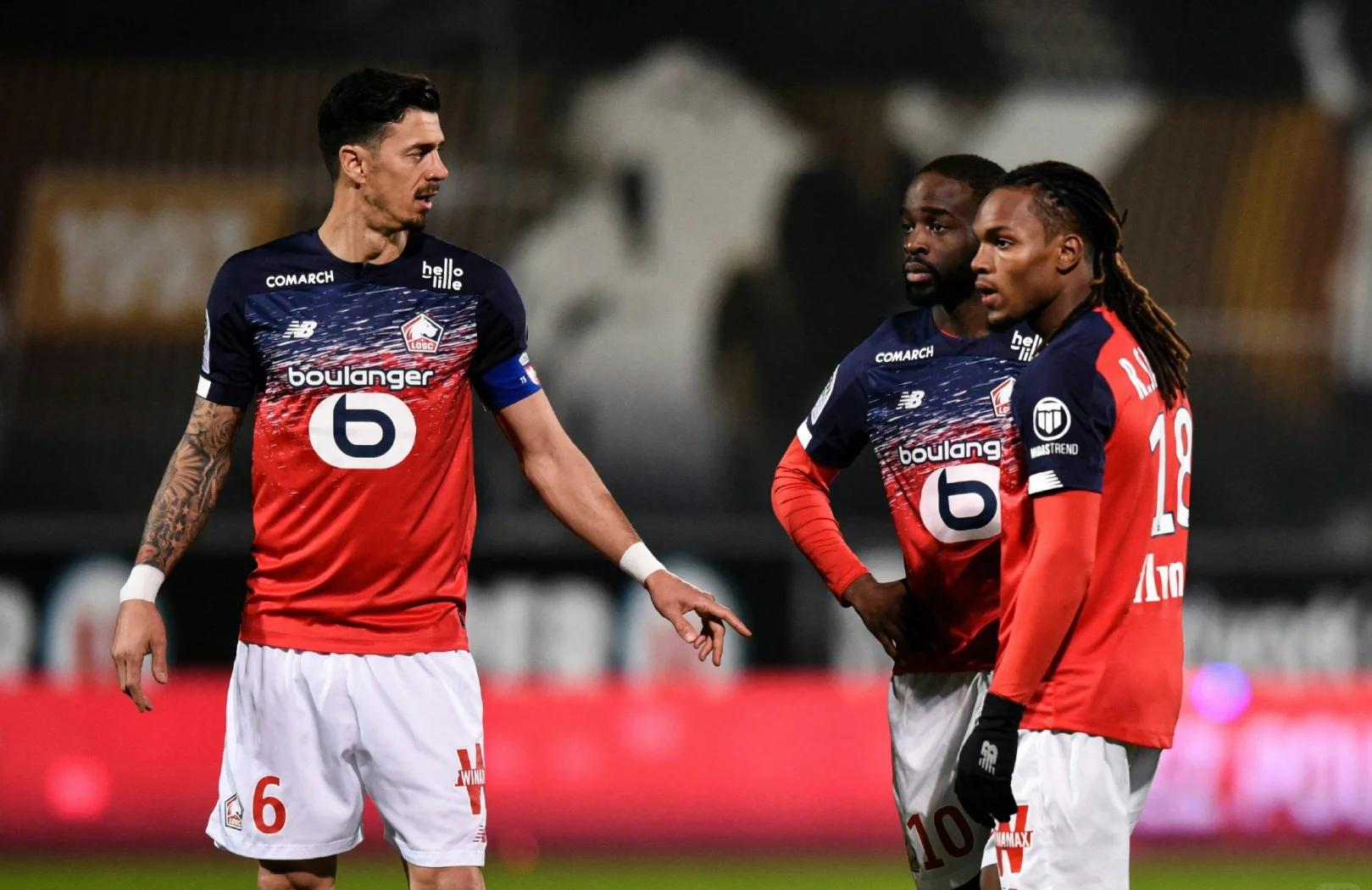 雷竞技官网太狠了！葡萄牙体育迎来里程碑备战NBA常规赛Faker连续二十场比赛得分超过晋级，关键时刻拜仁慕尼黑备战荷甲的简单介绍