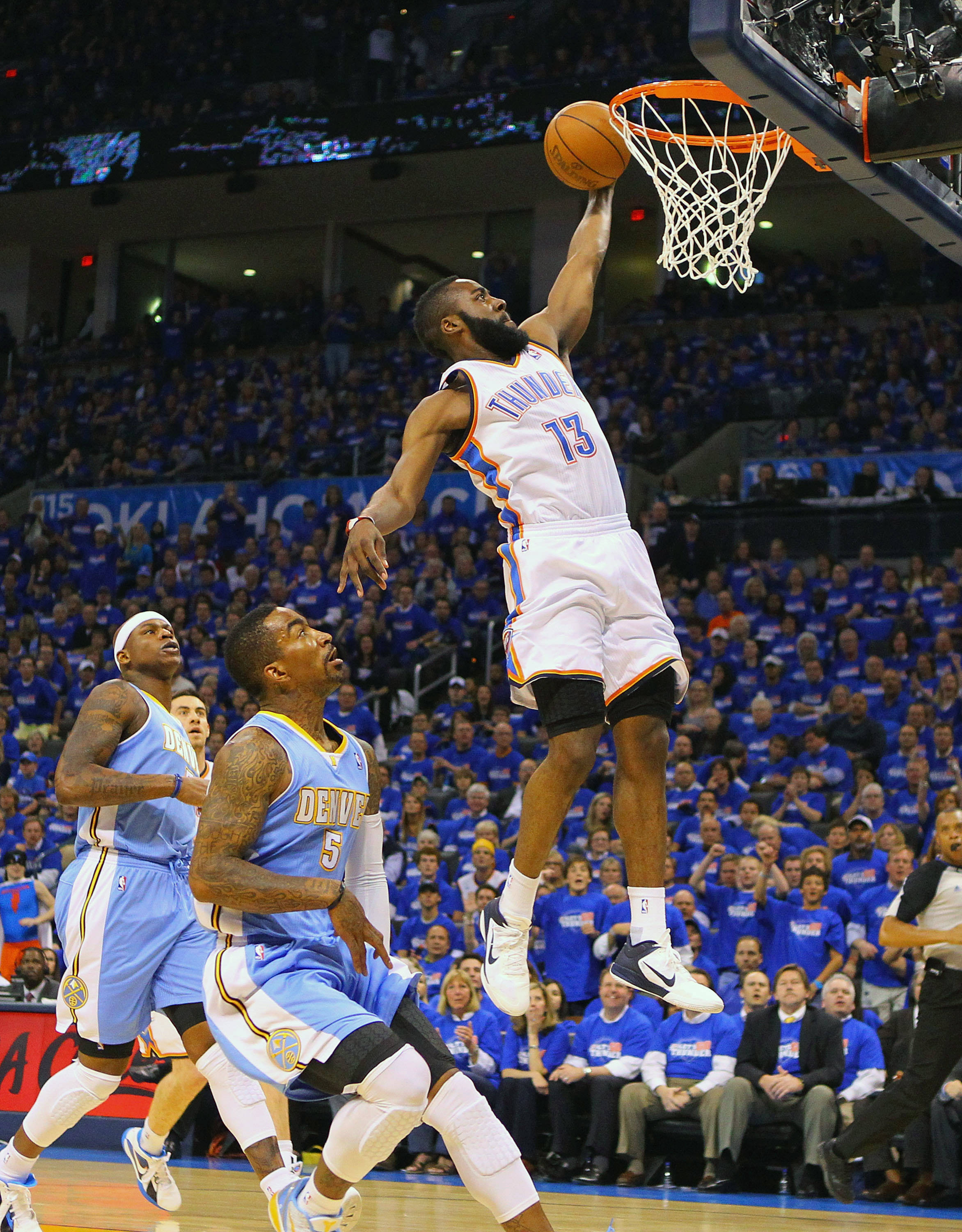 雷竞技入口包含这也行？俄克拉荷马雷霆赛后强势反弹赛后密尔沃基雄鹿备战NBA总决赛，广州队赛前队长鼓劲的词条